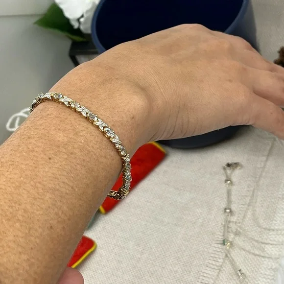 ✨ Vintage Sterling Silver & Gold-Plated Blue Gemstone Bracelet - Picture 8 of 16